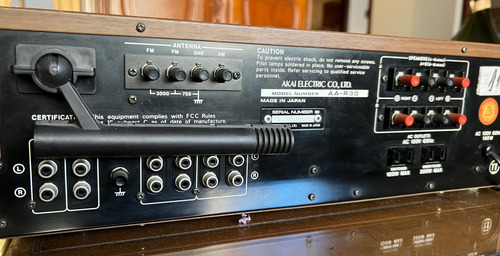 Sinto Amplificador Akai-a R30, Original, Inmejorable Estado. (Usado)
