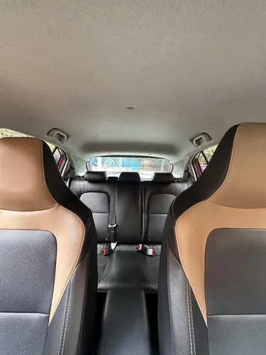 Chevrolet Onix 1.0T Premier Hatch At
