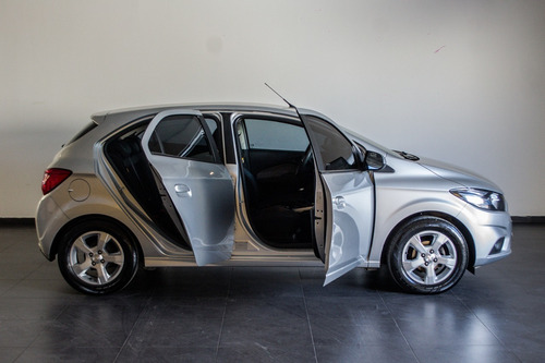Imagen 3 de 23 de Chevrolet Onix 2019 1.4 Lt Nafta Con Gnc 98cv Ad875 Nv