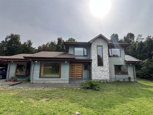 Casa En Venta De 5 Dorm. En Parc Doña Inés Puerto Varas