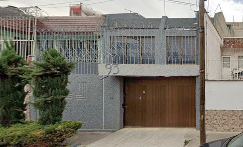 Casa En Venta Plateros #93, Metropolitana, Nezahualcóyotl. Ajrj