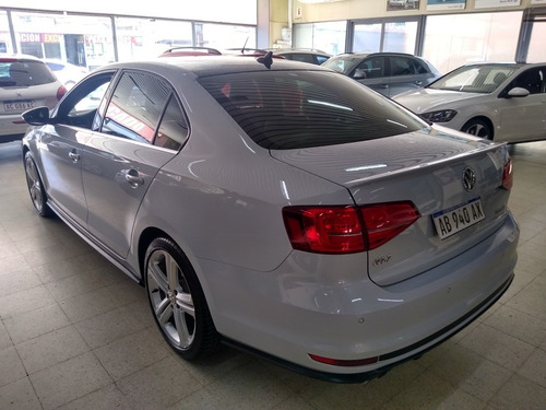 Volkswagen Vento 2.0 Tsi Gli 211cv Appcon+nav 2017 Haimovich