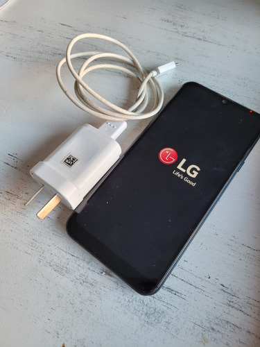 Imagen 2 de 7 de Celular LG K40s