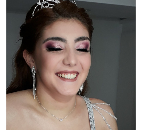 Maquilladora. Maquillaje Y Peinado Profesional A Domicilio.