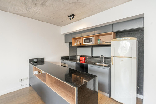 Venta De 2 Ambientes Al Frente Con Balcon En Palermo