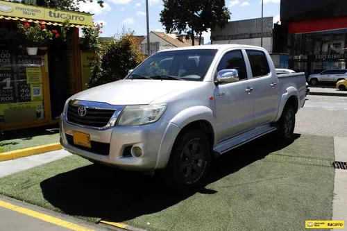 Toyota Hilux Doble Cabina