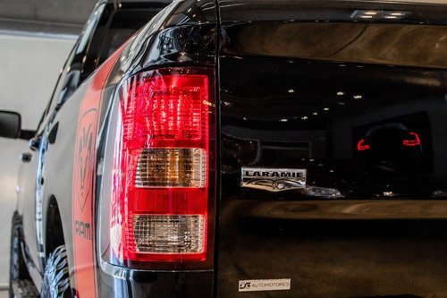 Imagen 16 de 24 de Ram 1500 5.7 V8 Laramie 4x4 2015 Negro