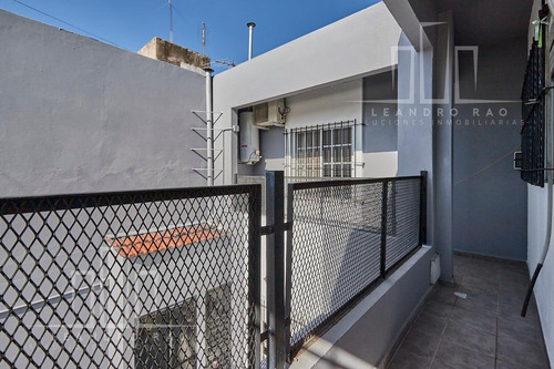 Casa Venta 4 Ambientes Moron Patio Cochera Balcon Jardin