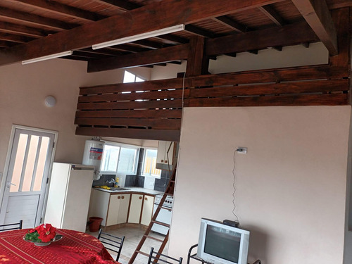 Phs En Venta - 5 Dormitorios 3 Baños - Felix Camet