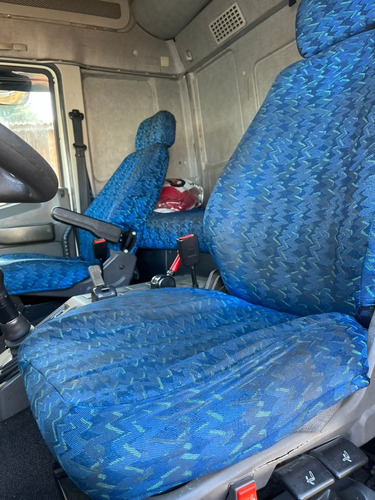 Iveco Cursor 330 4x2 Teto Alto Financiamos