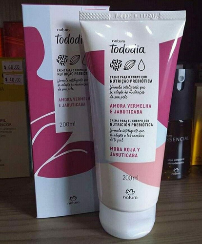 Natura Crema Corporal Y Exfoliante Todo Día Mora Roja Y Jabuticaba