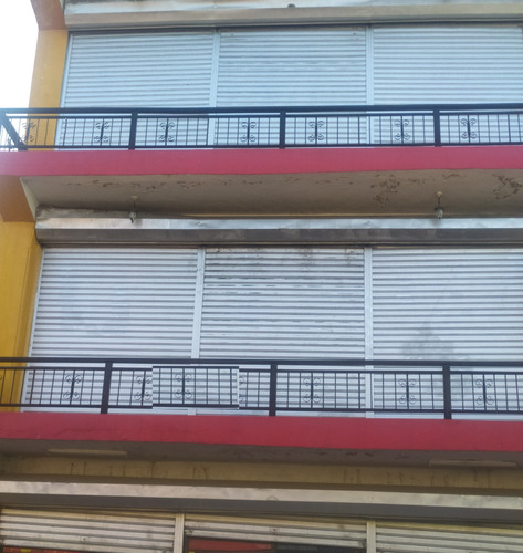For Rent Edificio De 4 Niveles En El Barrio Chino De 825 Metros 