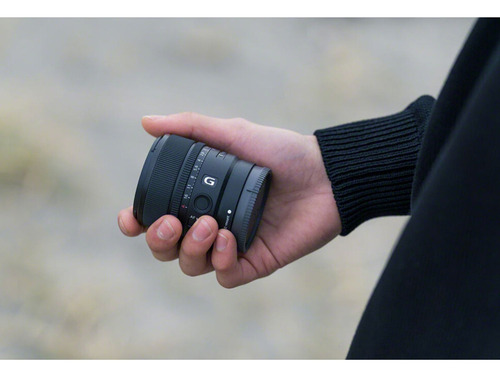 Objetiva Sony Aps-c 15mm F/1.4 G E-mount