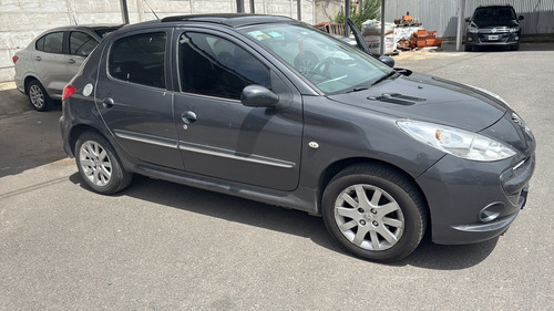 Peugeot 207 1.6 feline compact 5 puertas