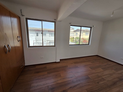 Hermosa Casa Totalmente Remodelada Como Nueva Centro Belloto
