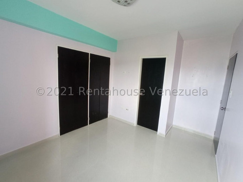 Imagen 10 de 14 de Marol Rentahouse Vende Apartamento En La Trigaleña Valencia 22-15641