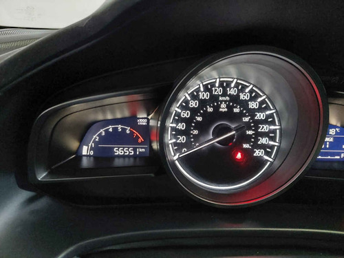 Imagen 9 de 14 de Mazda Mazda 3 2018 5p Hatchback I Touring L4/2.0 Man