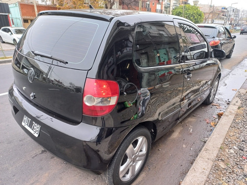 Imagen 4 de 10 de Volkswagen Fox 2009 1.6 Comfortline 70a 3 P