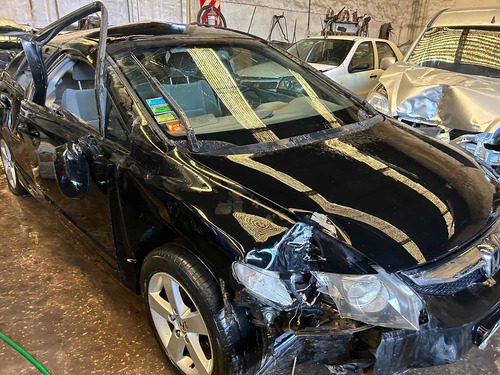 Imagen 5 de 18 de Honda Civic Lxs 4p Chocado Parte Trasera Y Poco Delantera