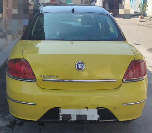 Fiat Linea 1.8 16v Essence Flex 4p