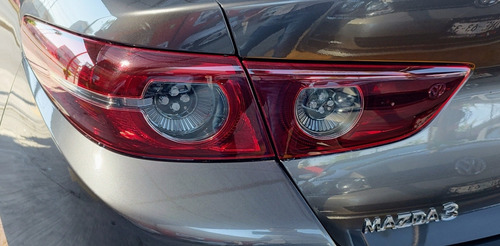 Imagen 10 de 11 de Mazda 3 I Sport Ta