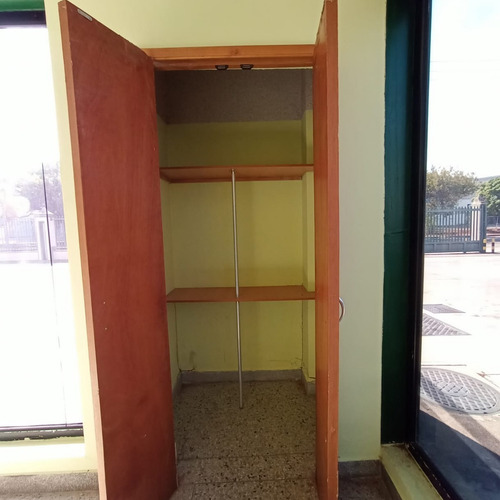 Imagen 10 de 11 de Locales Comerciales Cc. Industrial, Castillito