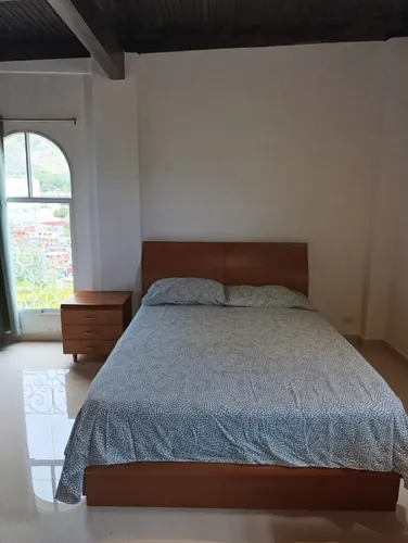 Se Alquila Apartamento En La Urb. Sebucan Con Vista Al Avila Y No Falta El Agua