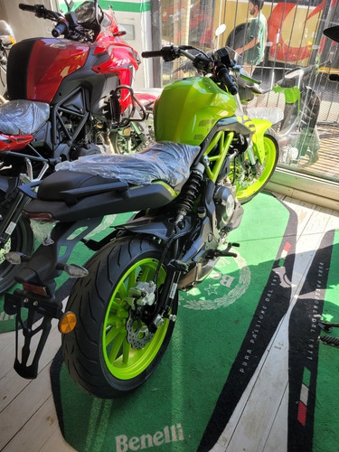 Imagen 14 de 17 de Benelli 302 S En Sbk Motos