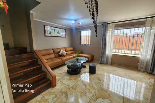Amplia Casa En Venta Maipu Av El Rosal