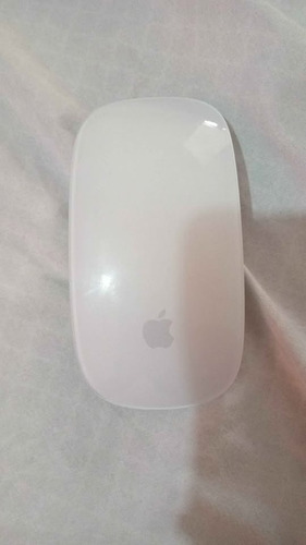 Mouse Táctil Inalámbrico Apple Magic 2 A1657 Blanco (Usado)