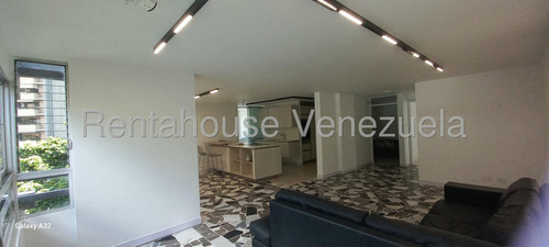 Apartamento Piso Medio Remodelado 160 M² 3h, 3b, 1p, Residencias Puerto Santo Con Piscina Pozo De Agua En Venta En Los Palos Grandes Avenida 4ta Y 5ta Transversal Caracas