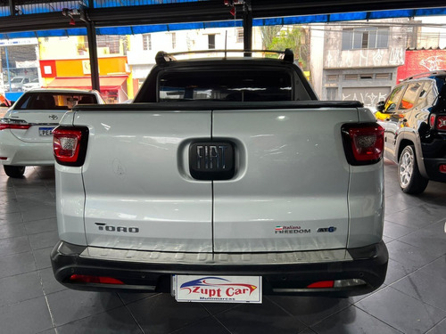 Imagem 7 de 10 de Fiat Toro 1.8 16v Evo Flex Freedom At6