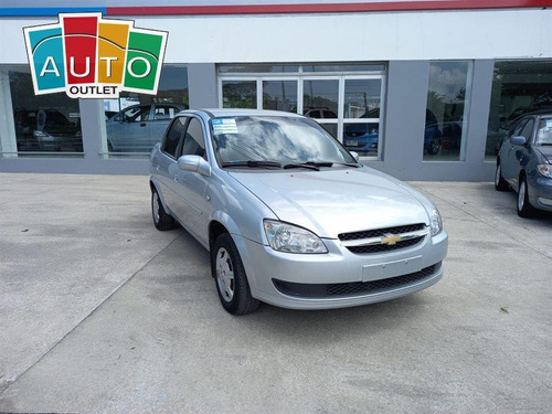 Chevrolet Corsa Super 2012 Gris Plata 4 Puertas