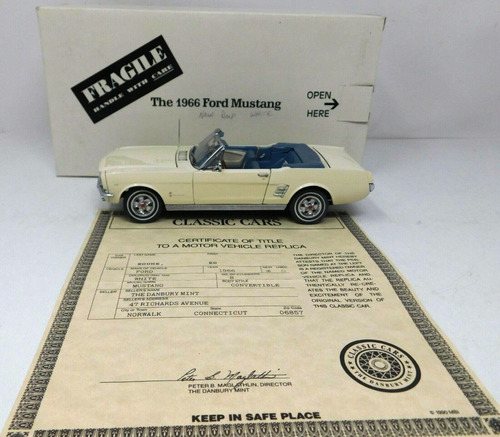 1966 Ford Mustang Convertible Blanco Escala 1/24 Danburymint