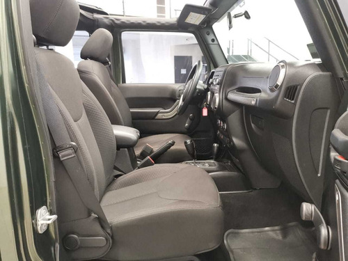 Imagen 11 de 15 de Jeep Wrangler 3.6 Unlimited Sport V6 4x4 At 2015