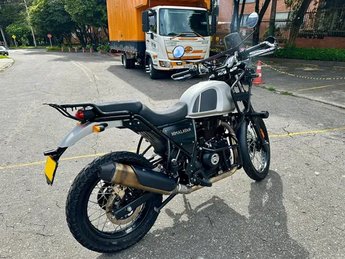 Royal Enfield Himalayan 411 2024