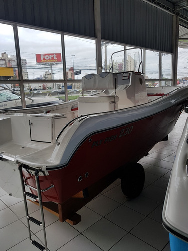 Imagem 9 de 19 de Lancha Fly Fish 230 - Casco