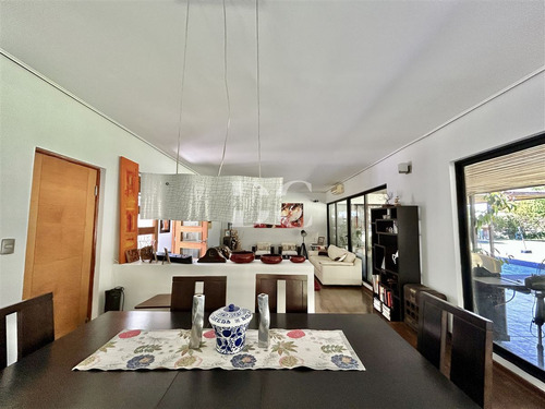 Casa En Venta De 3dorm En Suite Chicureo Poniente Colina