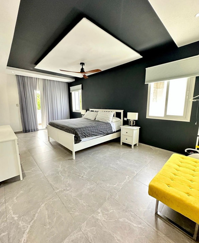 Villa En Punta Cana Village De Oportunidad Con Tasacion De 806mil Por El Popular