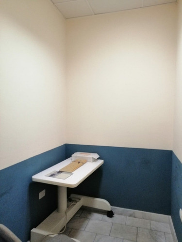 Imagen 5 de 13 de Oficina En Av. 181 Valencia (foof-031) Vende Lino M. Juvinao