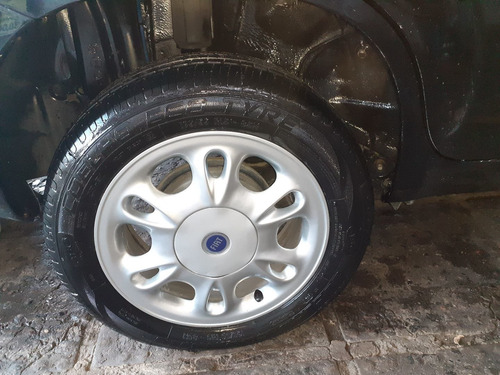Fiat Marea Aro 15 Pneus Otimos