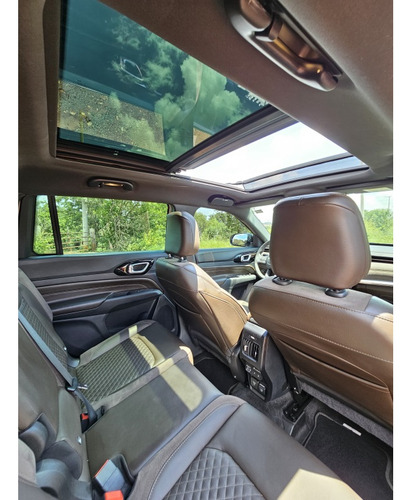 Jeep Commander 2.0 TD380 TURBO DIESEL OVERLAND AT9