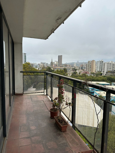 Departamento En El Corazón De Viña Del Mar