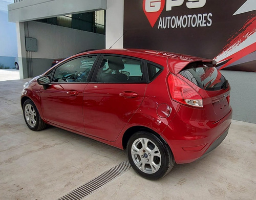 Imagen 3 de 9 de Ford Fiesta Kinetic Design 2017 1.6 Sedan S Plus 120cv
