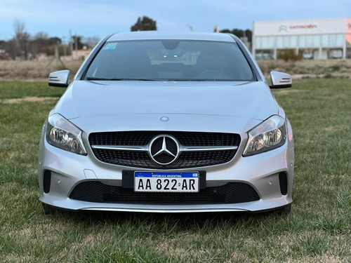 Imagen 3 de 16 de Mercedes Benz A200 Urban