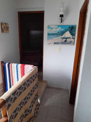 Imagen 10 de 14 de Excelente Propiedad Con 2 Dúplex Y Local Garage En Santa Ter