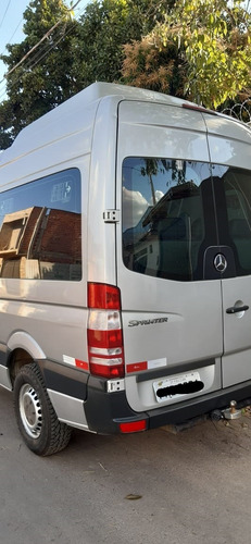 Mercedes Benz Sprinter 415 (executiva) 16 Lugares