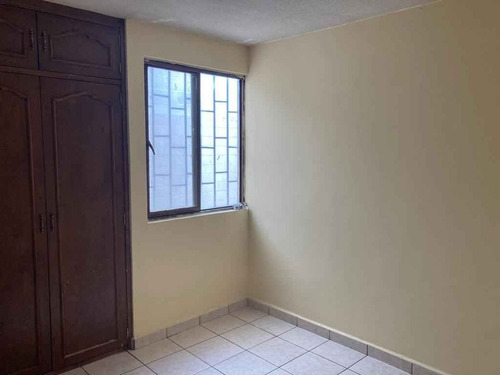 Casa En Venta, En Calle Sierra Guadarrama #· 131 Colonia Jardines De La Concepción #. 2, Aguascalientes, Aguascalientes. Cerca Club Campestre, Blvd Luis Donaldo Colosio, Hospital Mac, Uaa. Fl19-za