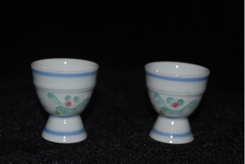 Pareja De Copas Para Beber Sake En Fina Porcelana Japonesa