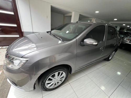 Renault Logan 1.6 Expression